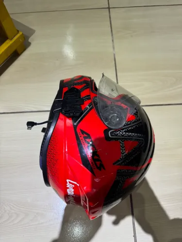 Vendo Capacete Axxis