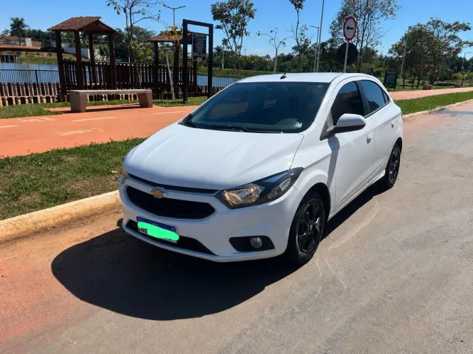 Chevrolet Onix Hatch LT 1.0 8V Flex Mec. 4P 2018