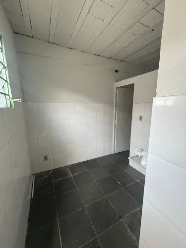 Alugo Kitnet - Zona Leste - Pompéia, Moradia para 01 pessoa
