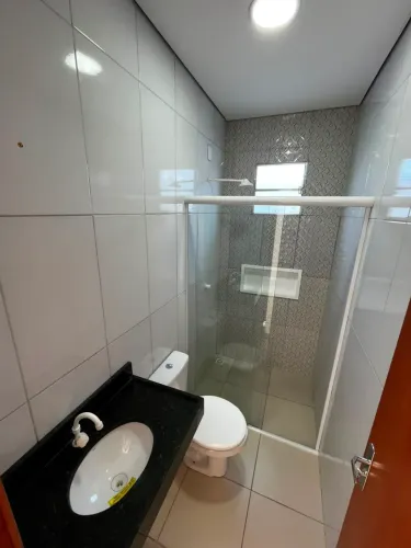 ALUGO CASA DE 2 DORMITORIO BAIRRO FLORES - Manaus - AM