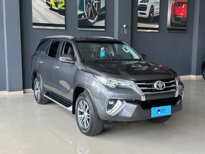 Toyota Hilux CD SRX 4X4 2.8 TDI 16V Diesel Aut. 2019