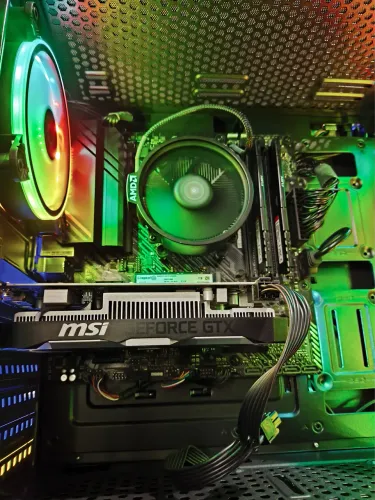PC Gamer Ryzen 5600g - 16GB DDR 4 - GTX 1650 - 1Tb SSD