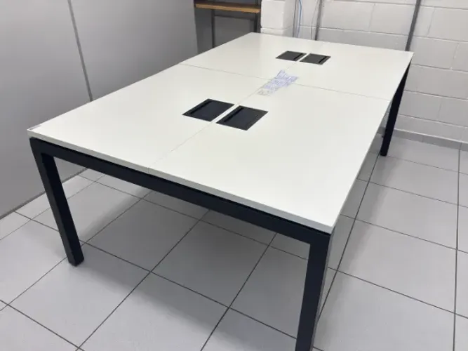 Mesa De Reunião P/ 4 Pessoas 200 X 120 Cm Branco Com Tomada