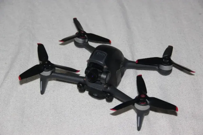 Drone FPV Profissional + 5 Baterias (SEM ÓCULOS E CONTROLE) - Kit Completo para Trabalho