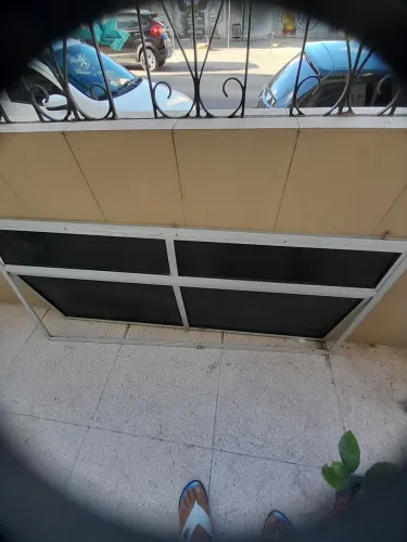 Porta de box de abrir e fechar fumê em acrílico, usada
