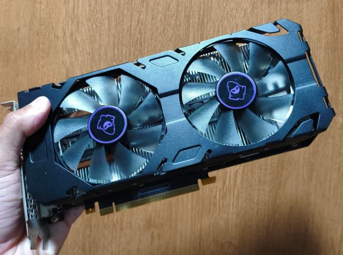 PLACA DE VIDEO RTX 2060 6GB BEM CONSERVADA. VENDO OU TROCO