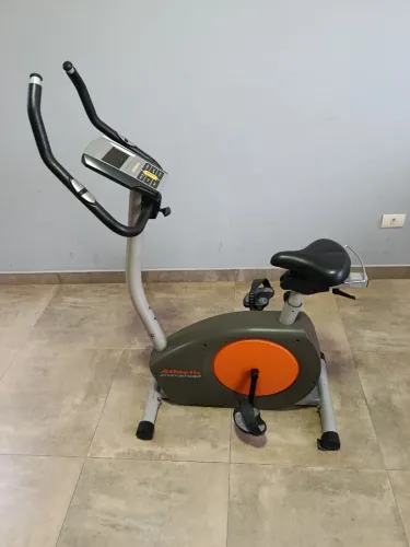 Bicicleta ergometrica Athletic seminova