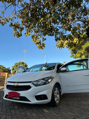 Chevrolet Onix Hatch LT 1.0 8V Flex Mec. 4P 2018