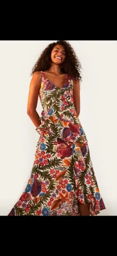 Vestido Farm Bordadeira em laise