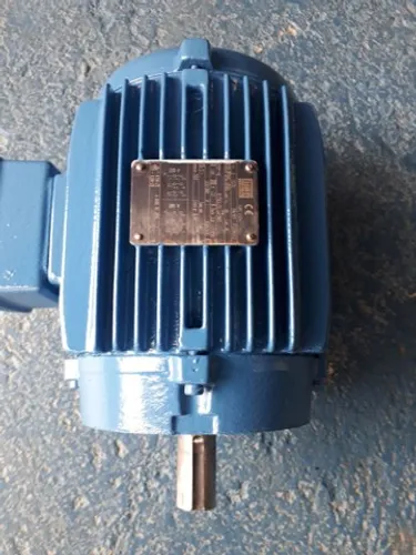 Motor elétrico trifásico 1 cv rpm 860.