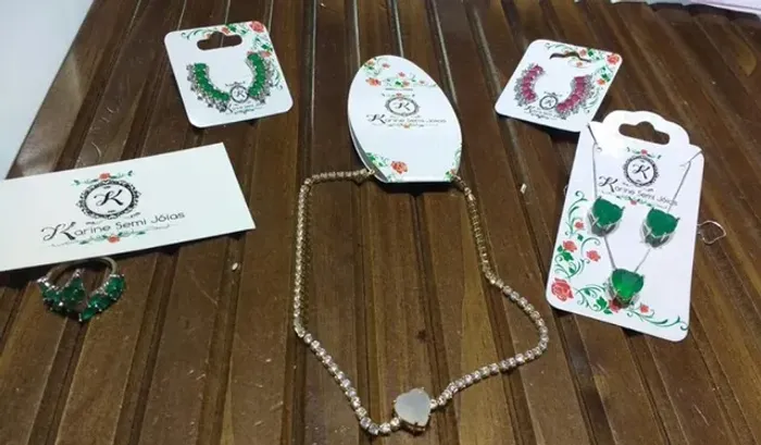 Cartelas para Semijoias Brincos e Colares