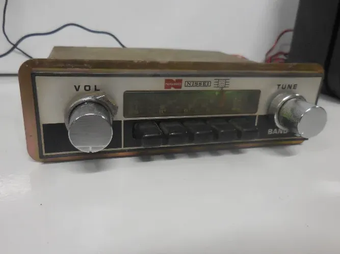auto radio  antigo para carros nissei
