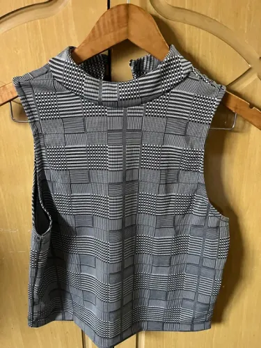 Blusa de Malha com Estampa Geométrica