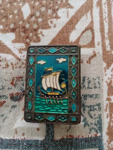 Caixa de fósforos vintage em metal esmaltado