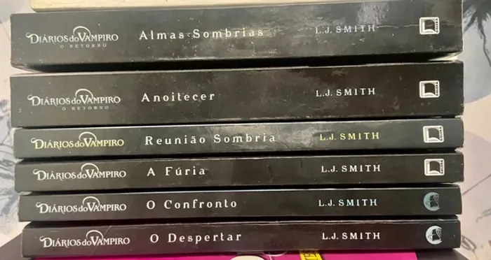 Livros coleção- diário de um vampiro