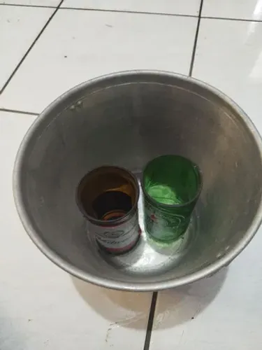 Balde e 2 Copos de Vidro