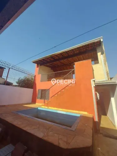 Casa com 03 dormitórios