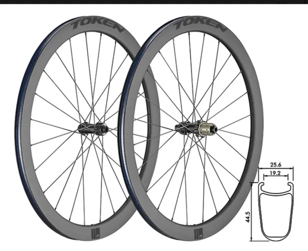 Par Rodas Token C45d Speed Carbon Disc 45mm Tubeless