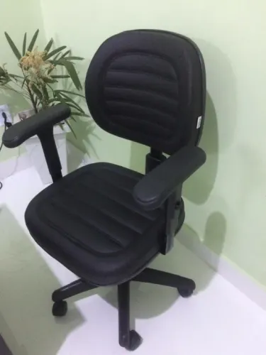 Cadeira executiva ergonômica home office nova