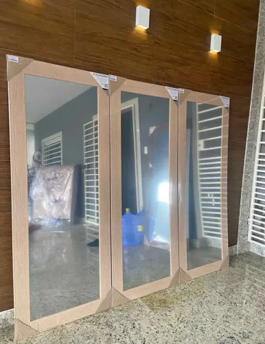 Espelhos grandes decorativos