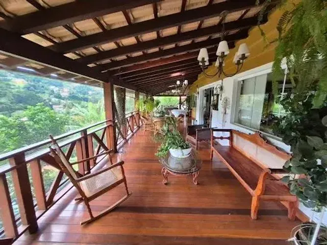 Casa em Condominio em Itaipava - Petrópolis