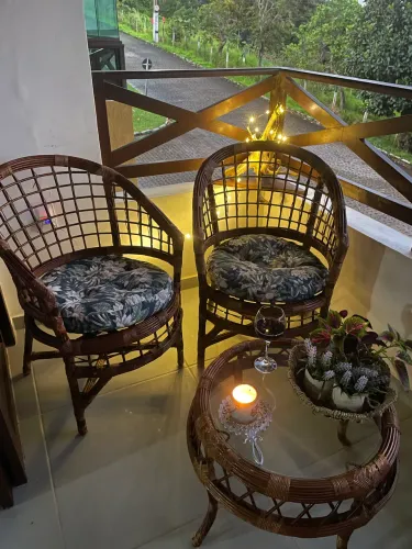 Conjunto para varanda poltronas e mesa