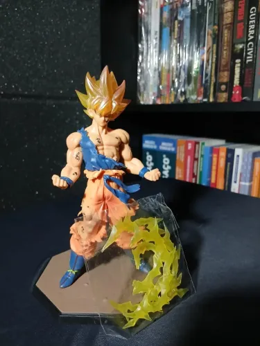 ACTION FIGURE - Goku Super Sayajin