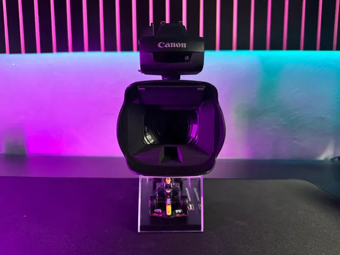 Filmadora Canon XA11 