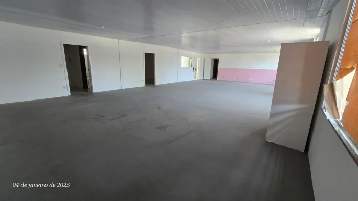 Grande salão com 5 salas internas, são 250m²,na Rua Itagi, Lauro de Freitas.