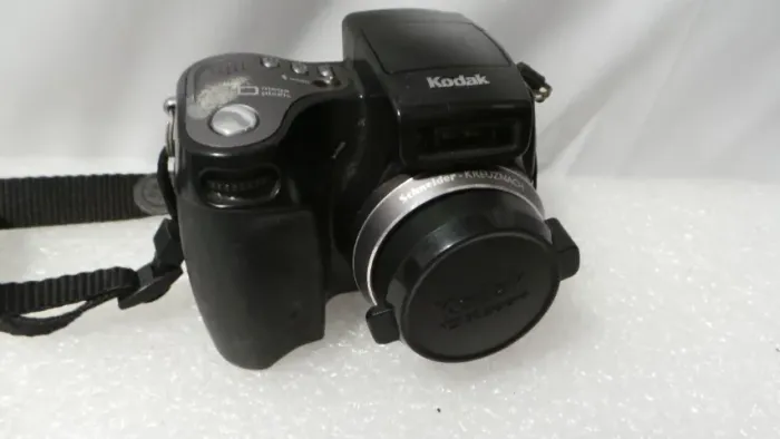 Camera digital kodak easy share modelo z-7590 sem funcionamento