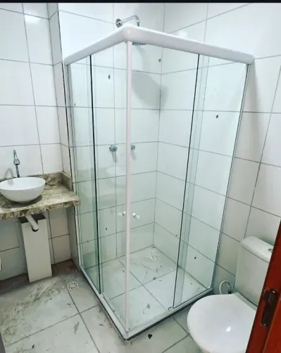 box de banheiro de canto