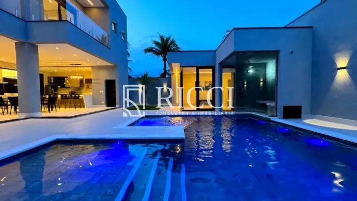 Casa nova à venda no Jardim Acapulco!