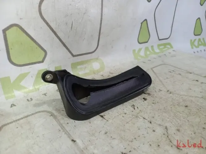 Guarda Po Amortecedor Porta Malas Traseiro Direito Tigra 96/2002