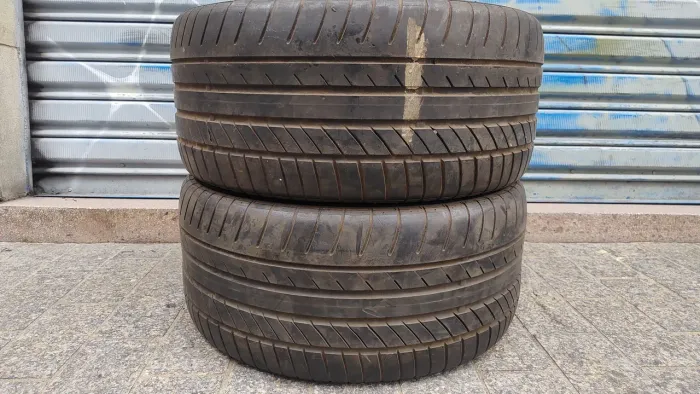 Par de pneus 245/45/16 continental