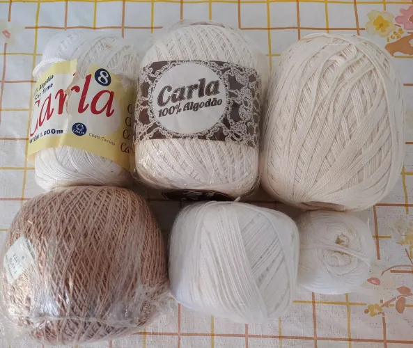 Lote de linhas para crochê 