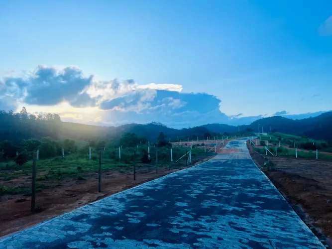 Terreno com vista espetacular em condomínio fechado em Santa Teresa