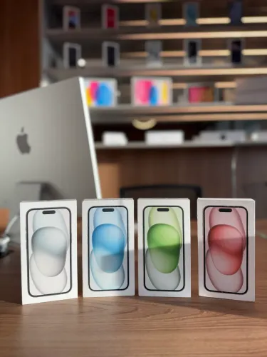 iPhone 15 - 128Gb - LACRADO COM RECIBO