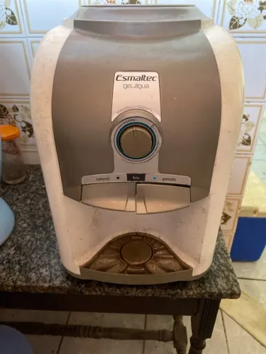 Gelágua Esmaltec