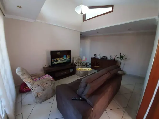 Sobrado com 4 dormitórios à venda, 250 m² por R$ 651.000,00 - Santa Maria - São Caetano do