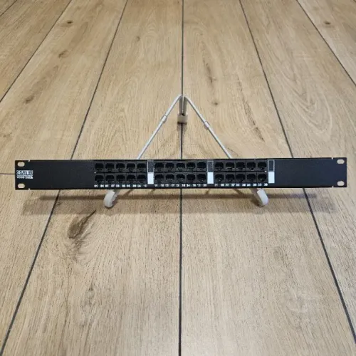 Voice Panel ARTIERE 30 Portas RJ45 - 1U Rack 19? - Telefonia / Voz
