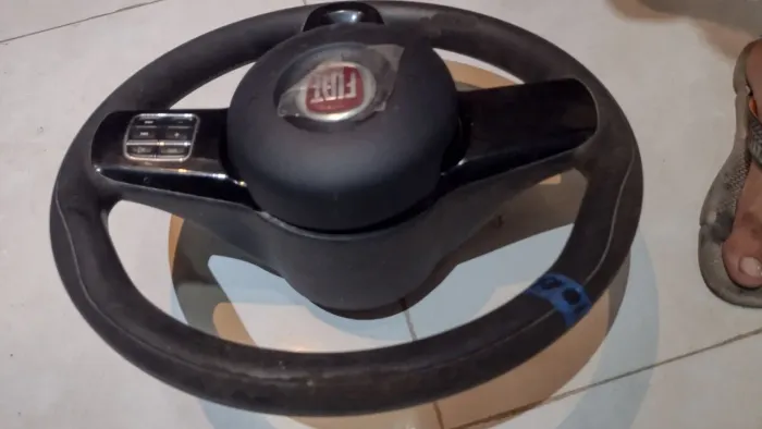 Volante com Bolsa Uno e Mobi