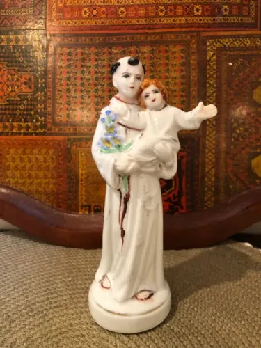 Antiga Estatueta de Porcelana de São Antônio, pintada a mão
