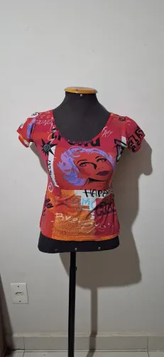Camisa colorida estampada 