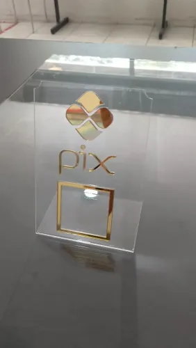 Display em acrílico para PIX