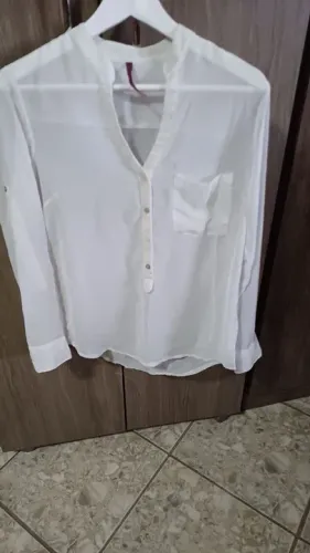 2 camisa feminina as duas por branca de manga comprida