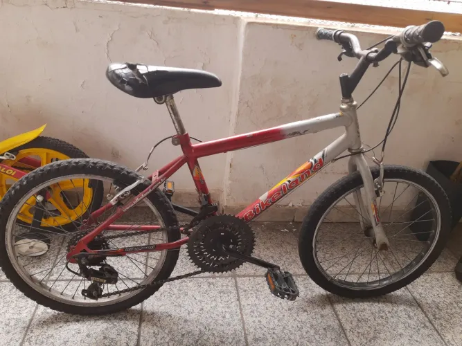 Bicicleta usada aro 20