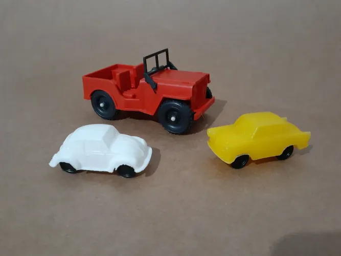Brinquedos antigos de plástico LOTE