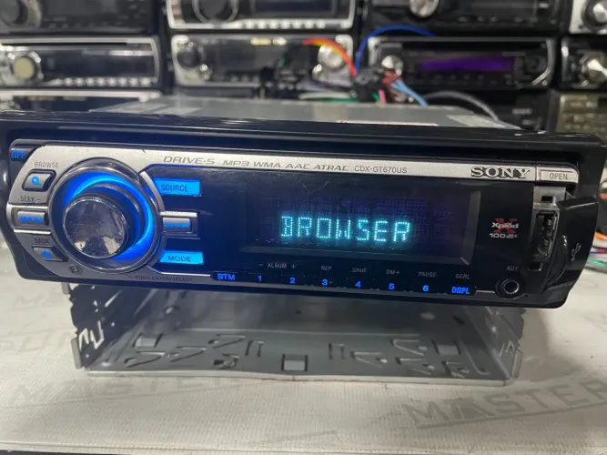 Som Automotivo Sony CDX-GT657UI com bluetooth 