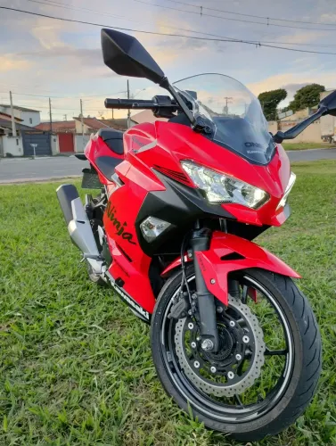 Kawasaki Ninja 400