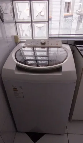 Máquina de lavar roupas Brastemp